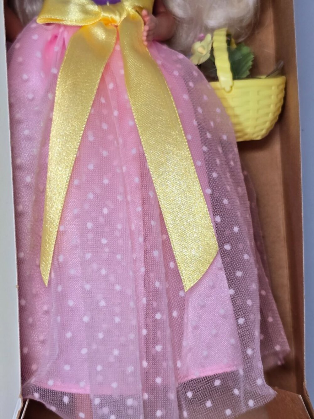 1995 Spring Blossom Barbie Avon Exclusive Special Edition Mattel 15201 - OpenBox - Picture 5 of 12